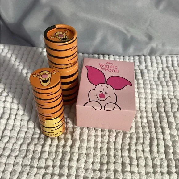 SPECTRUM Disney Winnie the Pooh Tigger Kabuki Brush & Piglet Sponge Set Limit Ed - Picture 3 of 7